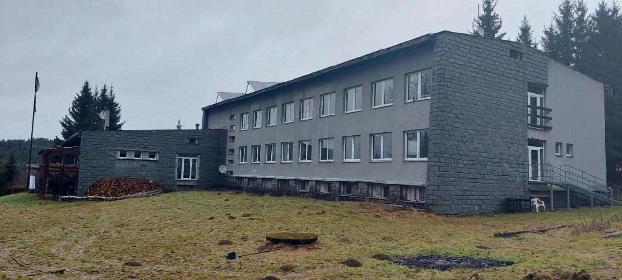 Apartman Novohradky 22 Benesov nad Cernou Buitenkant foto